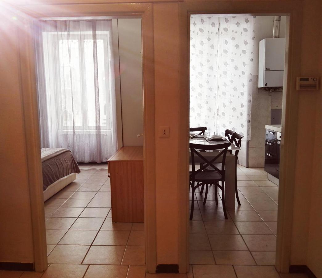 La Casa Sulla Piazzetta Lägenhet Albenga Exteriör bild